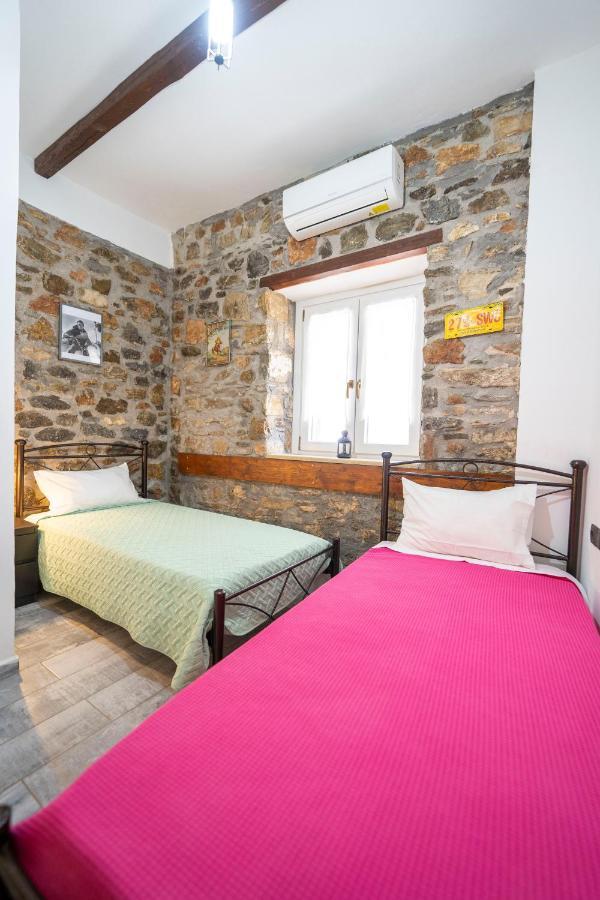 Flora'S Beach And Pool Villa In Syros Liaropa Exterior foto