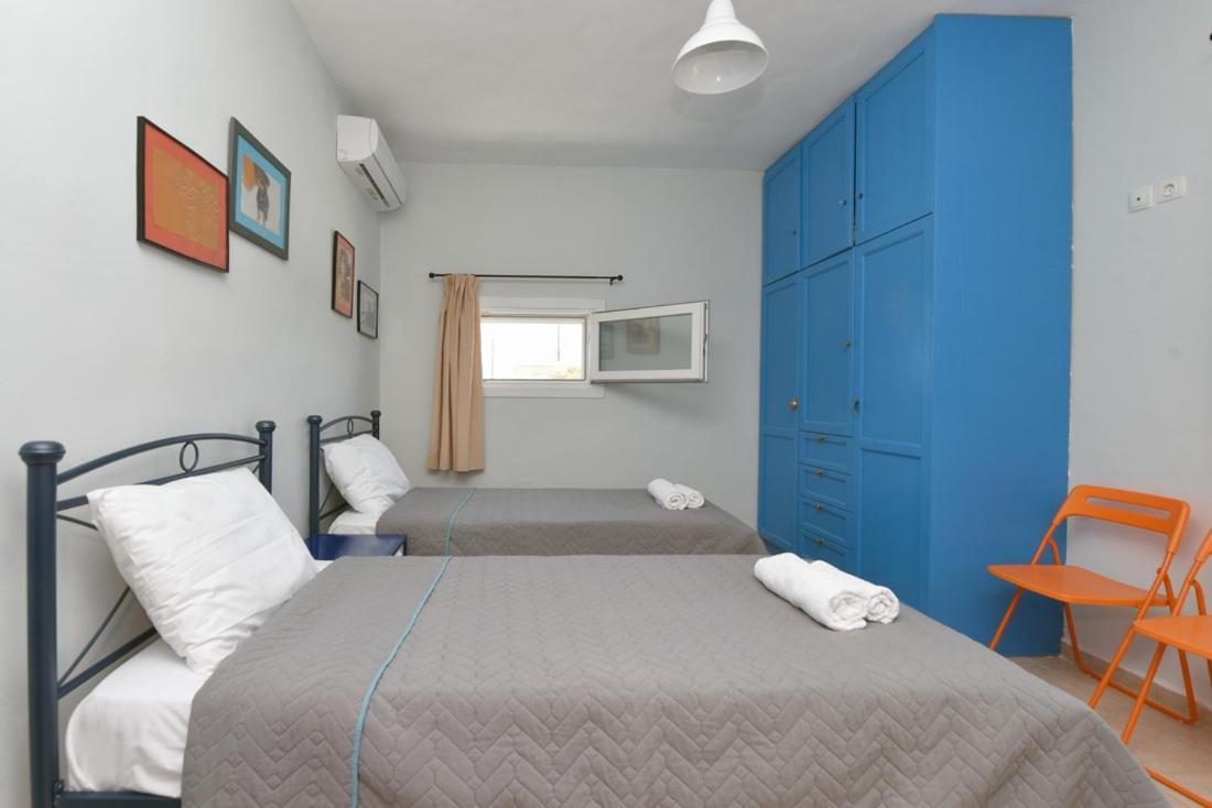 Flora'S Beach And Pool Villa In Syros Liaropa Exterior foto